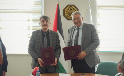جامعة القدس توقع اتفاقية تعاون أكاديمي وبحثي مع جامعة كوتاهيا دوملوبينار التركية