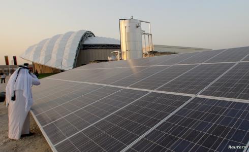 محطة طاقة شمسية تزود نظام التبريد بالكهرباء