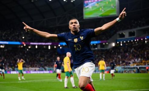 لاعب باريس سان جيرمان كيليان مبابي