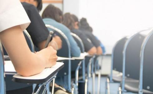 طلاب الثانوية العامة توجيهي في الأردن