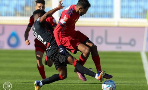 الرائد يفوز على ضمك في الجولة 12 من دوري روشن السعودي