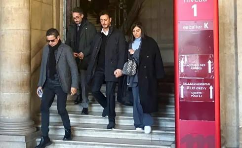 سعد لمجرد لحظة خروجه من قاعة المحكمة الفرنسية