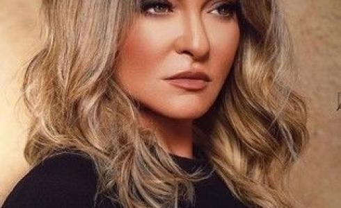 الفنانة علا غانم