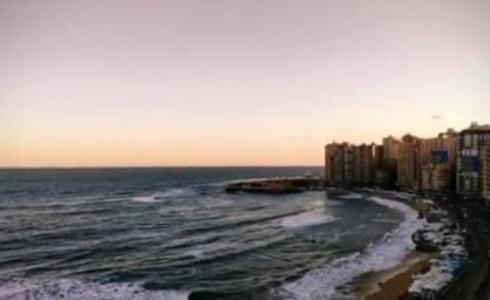 مياه البحر في الاسكندرية عقب زلزال تركيا