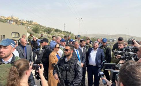 بن غفير في  بؤرة افيتار الاستيطانية