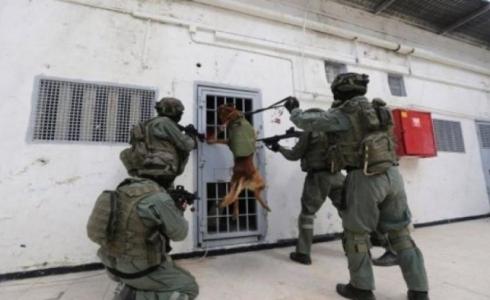 اعتداءات الاحتلال على الاسرى داخل السجون - أرشيفية