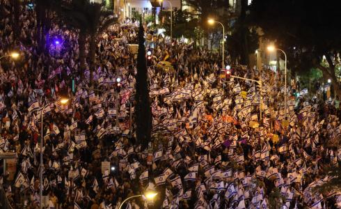 عشرات الآلاف يتظاهرون ضد حكومة نتنياهو