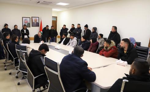 الطلاب المقبولين في منحة تونس خلال لقائهم بالتعليم