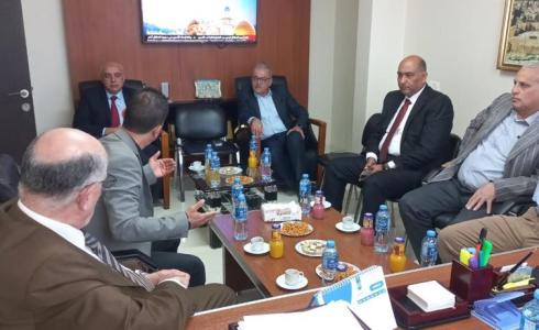وزير الزراعة يزور مقر الإدارة العامة للمعابر والحدود بغزة