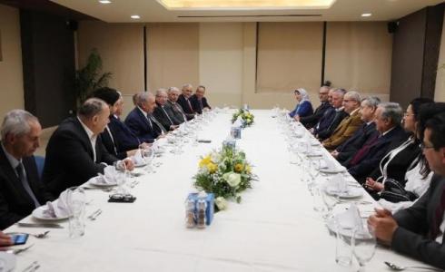 رئيس الوزراء محمد اشتية، مع وفد من رجال الأعمال الليبيين