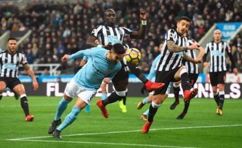 مانشستر سيتي ونيوكاسل في مباراة سابقة