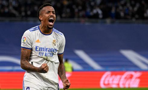 ميليتاو يورط ريال مدريد بهدف برشلونة الأول