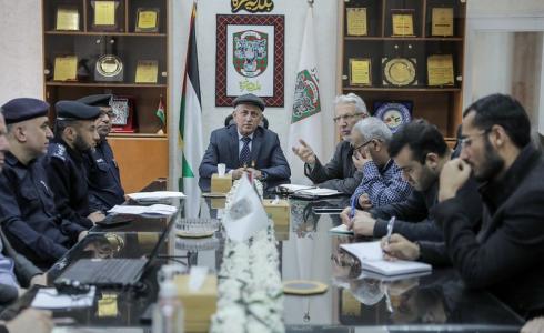 صورة من لقاء عقدته بلدية غزة