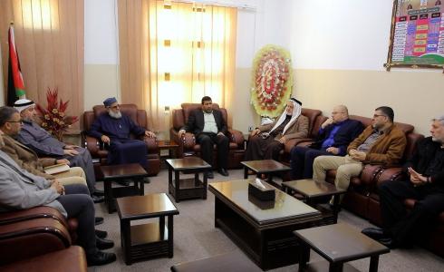 لجنة التربية بالمجلس التشريعي تشيد بدوره في الارتقاء بالعملية التعليمية