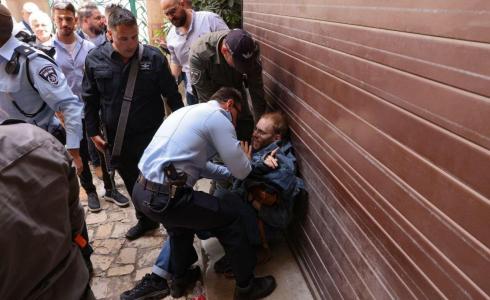 مشاهد من اعتداءات الاحتلال على المسيحيين في سبت النور
