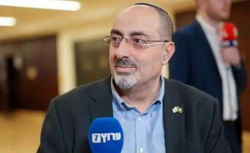 عضو الكنيست الإسرائيلي نسيم فاتوري يطالب بتوجيه ضربات قوية الى غزة