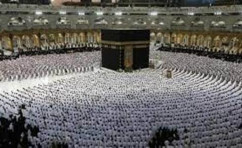 السعودية تعلن الهوية الإعلامية لموسم الحج فور وصول أول رحلة حجاج لهذا العام