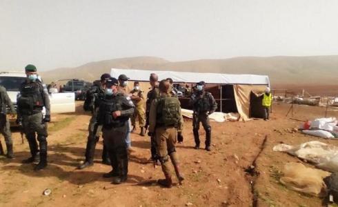 الاحتلال يفتش خياما في الأغوار الشمالية