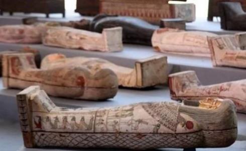 السياحة في مصر توضح حقيقة نقل توابيت فرعونية لإسرائيل