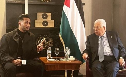 محمد رمضان والرئيس الفلسطيني محمود عباس