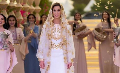 كم عمر رجوة ال سيف