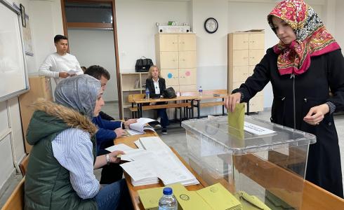 الانتخابات التركية - الاتراك يتجهون لصناديق الاقتراع