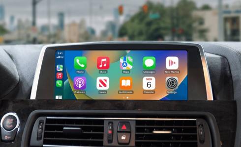 شركة أبل تعلن عن ميزات جديدة في " carplay"