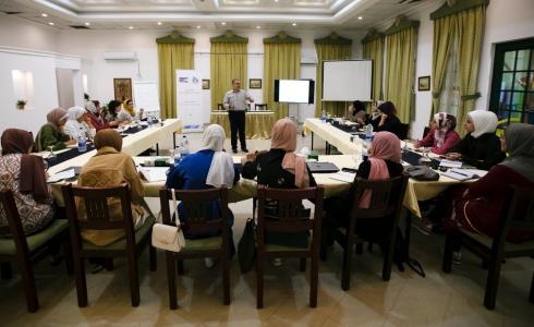 تدريب "التحليل السياسي للمشهد الفلسطيني الإسرائيلي"