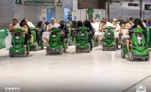 شؤون الحرمين تعلن عن خدمة جديدة داخل الرواق السعودي “دافعي العربات”