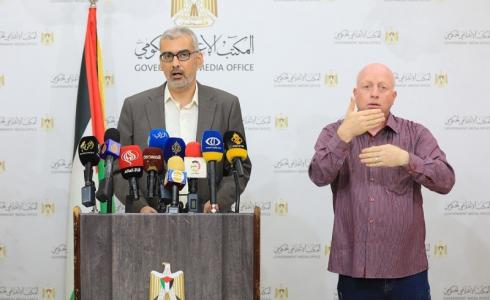 مؤتمر صحفي لوكيل وزارة الأشغال في غزة جواد الأغا