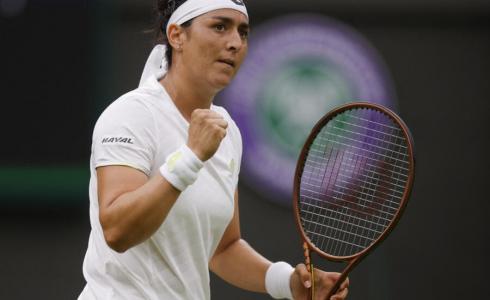 أنس جابر تكتسح الصينية زهوشوان باي في طريقها للدور الثالث بويمبلدون