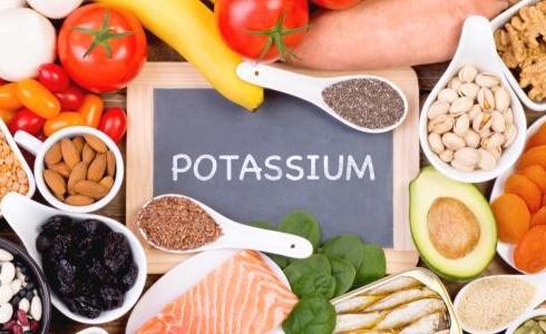 ما هي أعراض نقص البوتاسيوم في الجسم ؟