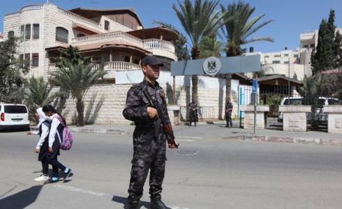 أحد عناصر الشرطة في مدينة غزة