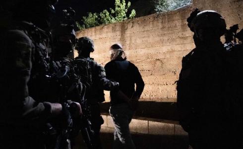 الاحتلال يعتقل 5 فلسطينيين من الضفة والقدس