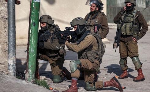 "يديعوت" تكشف عن مسألة تتمحور حولها المناقشات الإسرائيلية / صورة يظهر فيها جنود الاحتلال