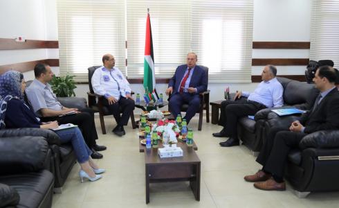 أبو مويس يبحث مع سفير جنوب إفريقيا تعزيز التعاون في المجالات الأكاديمية