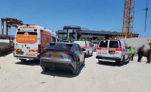إصابة عامل بجروح خطيرة إثر سقوطه من علو في أسدود