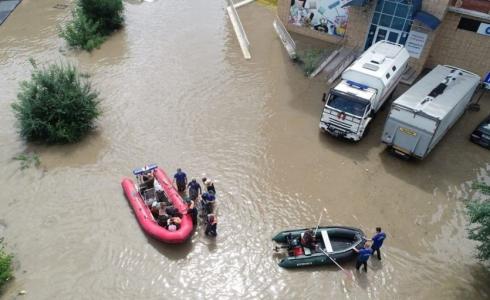 الطوارئ الروسية:  إجلاء أكثر من ألفي شخص بسبب الفيضانات
