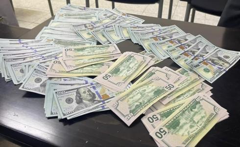 كميات مضبوطة من الاموال المزيفة