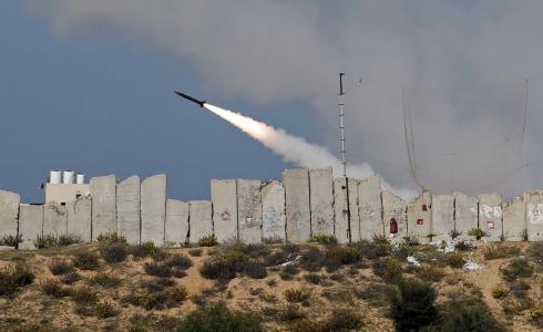 إطلاق 4 صواريح من رفح تجاه كرم أبو سالم
