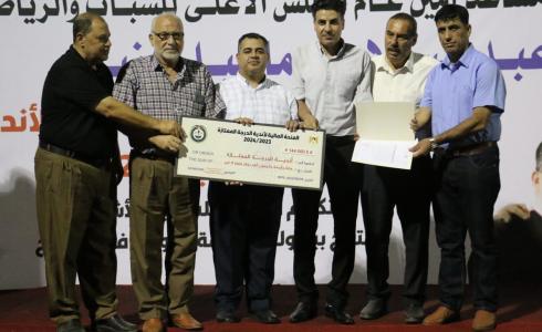 "هنية" يقدم المرحلة الأولى من المنحة المالية للأندية 