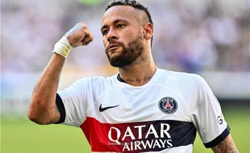 قرار مفاجئ من تشافي.. هل سيعود نيمار إلى برشلونة؟