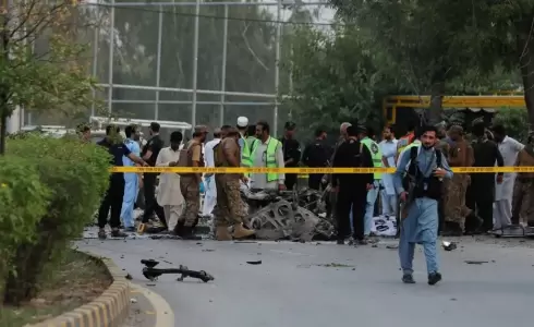 باكستان ..مقتل 11 عاملاً  في هجوم مسلح شمال غربي البلد