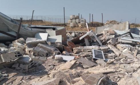 الاحتلال يهدم منزلًا وبركسًا شمال أريحا