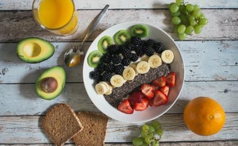 5 أطعمة عليك تجنبها في وجبة الإفطار للحفاظ على صحتك