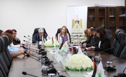 مجدلاني يدعو إلى إبداء المزيد من الاهتمام تجاه الشباب في مدينة القدس