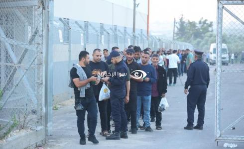 إعادة فتح معبر ايرز والسماح بدخول عمال غزة