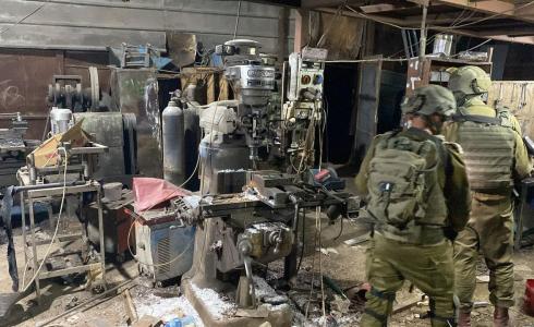 قوات الاحتلال تزعم ضبط 4 مخارط لإنتاج الأسلحة