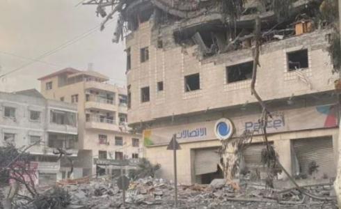 قصف مقر شركة الاتصالات في غزة