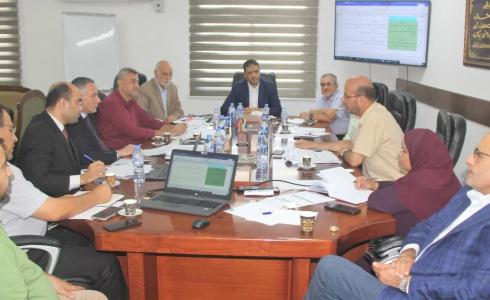 التشريعي بغزة يناقش مع وزارة الصحة مشروع قانون المسؤولية الطبية